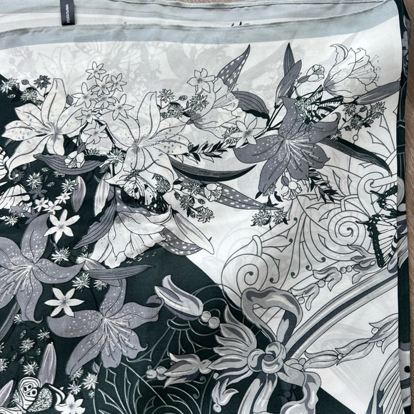 Black and white classy designer silk scarf butterfly and violin design - Picture 4 of 8